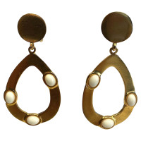 Kenneth Jay Lane Earring in Gold