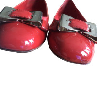 Gucci Sandalen aus Lackleder in Rot