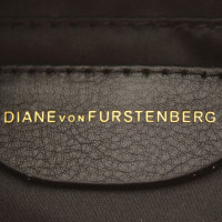 Diane Von Furstenberg clutch en Fuchsia