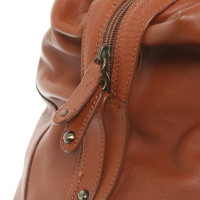 Emporio Armani Handtasche aus Leder in Braun