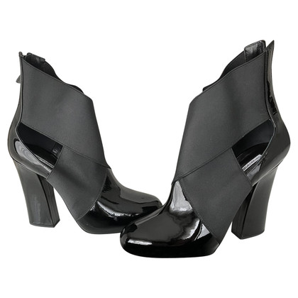 Emporio Armani Ankle boots Patent leather in Black