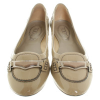 Tod's Patent leather slipper in beige