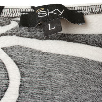 Sky zwart/wit gedessineerde jurk