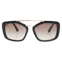 Prada Sonnenbrille mit XL-Gläsern 
