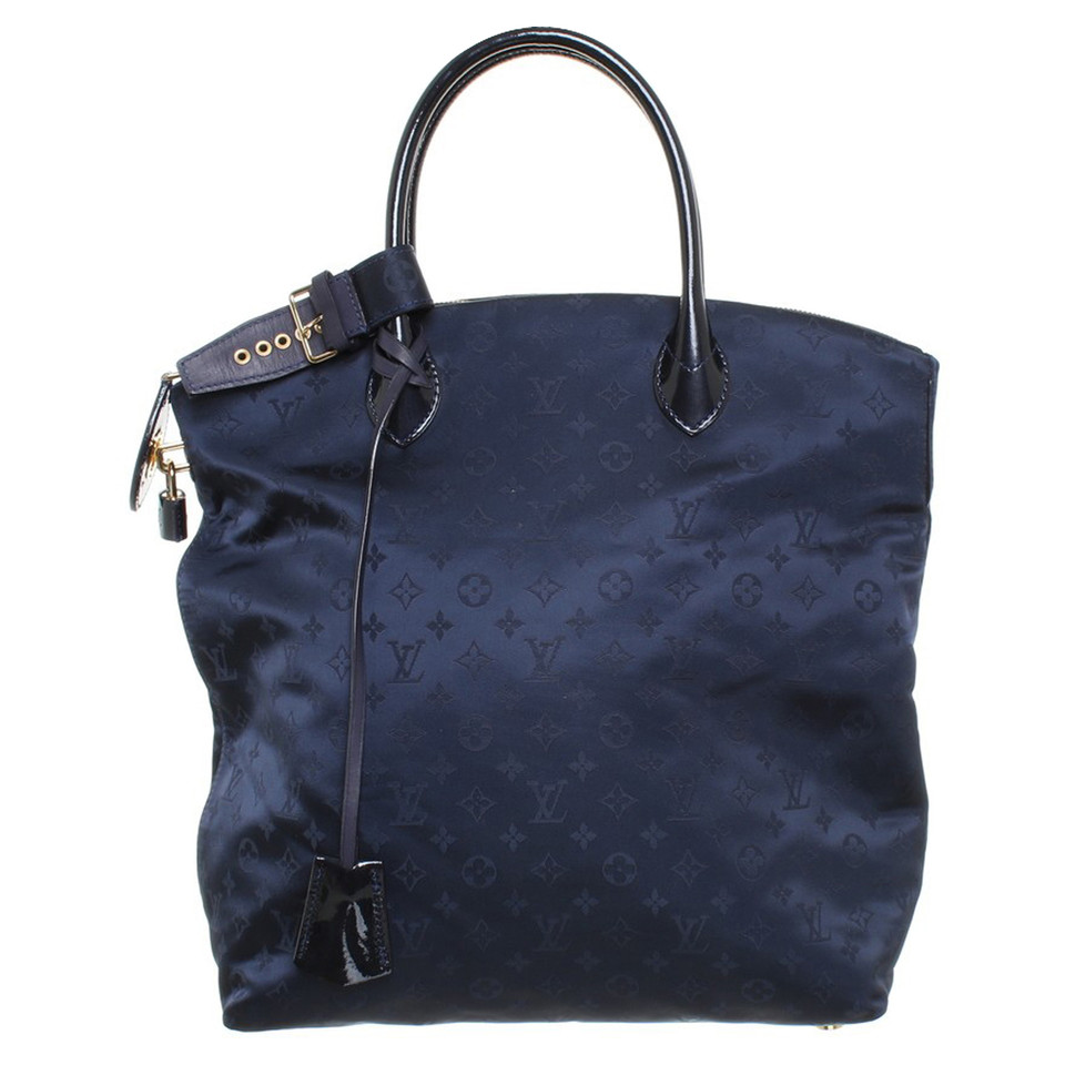 Louis Vuitton Handbag with monogram pattern