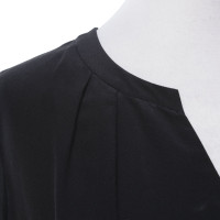 Hugo Boss Kleid aus Seide in Schwarz