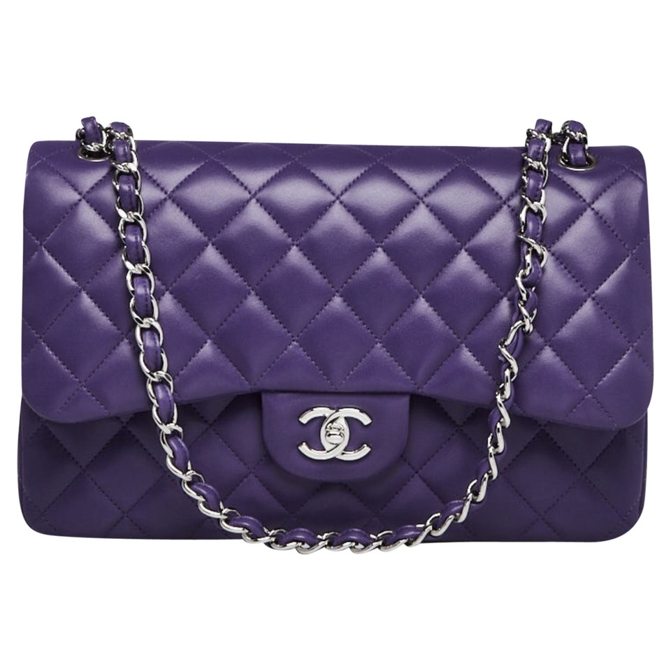 Chanel Classic Flap Bag Jumbo aus Leder in Violett