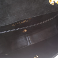 Chanel Zwarte schoudertas gemaakt van suède