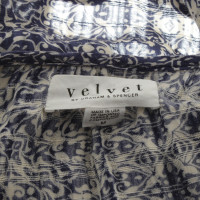 Velvet top with pattern