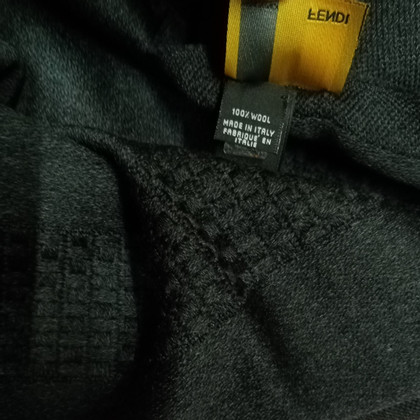 Fendi Schal/Tuch aus Wolle in Grau