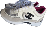 Chanel Chaussures de sport en Cuir en Blanc