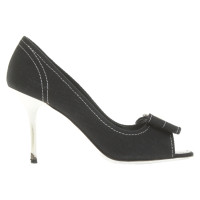 Louis Vuitton Peep-toes in black