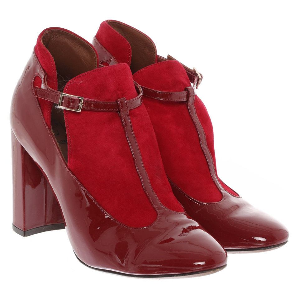 L'autre Chose Pumps/Peeptoes Patent leather in Red