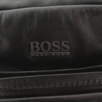 Hugo Boss Leder-Umhängetasche