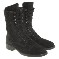 Chanel Boots Suede in Black