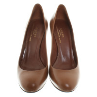 Gucci Leather Pumps in Brown