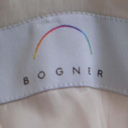 Bogner White skirt with gold button