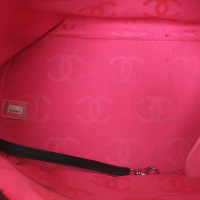 Chanel Ledershopper mit Logo-Motiv