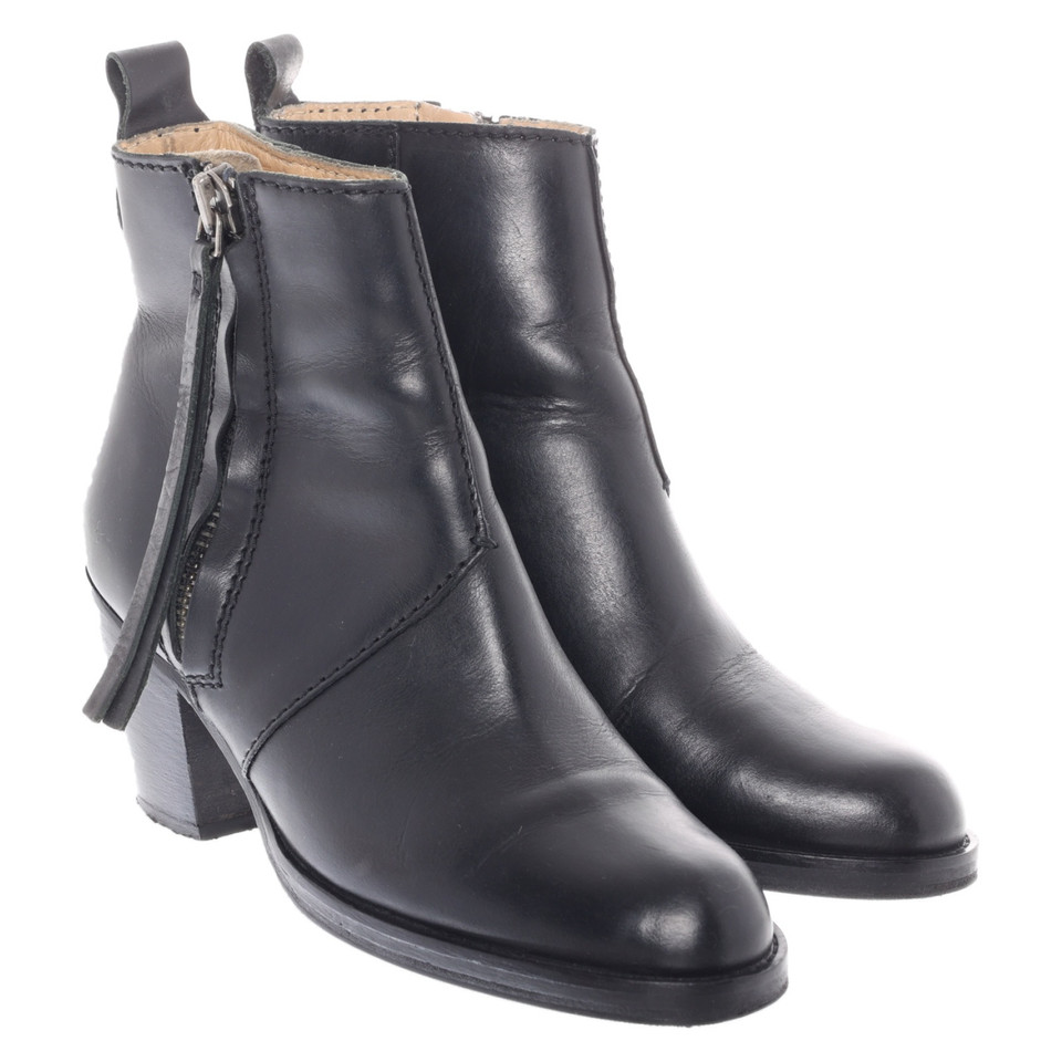 Acne Stiefeletten aus Leder in Schwarz