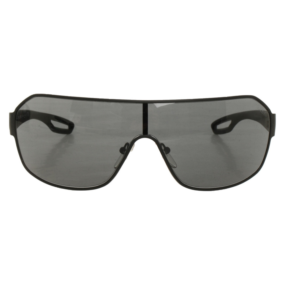 Prada Sonnenbrille in Schwarz