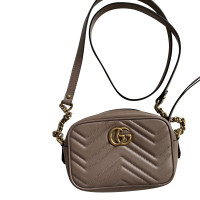 Gucci Marmont Camera Bag in Pelle in Rosa