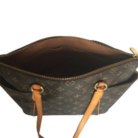 Louis Vuitton Totally PM aus Canvas in Braun