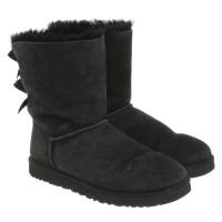 Ugg Australia Boots Suede in Black