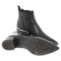 Acne Boots in Schwarz