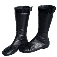 Chanel CAMBON boots with CC logo in patent leather