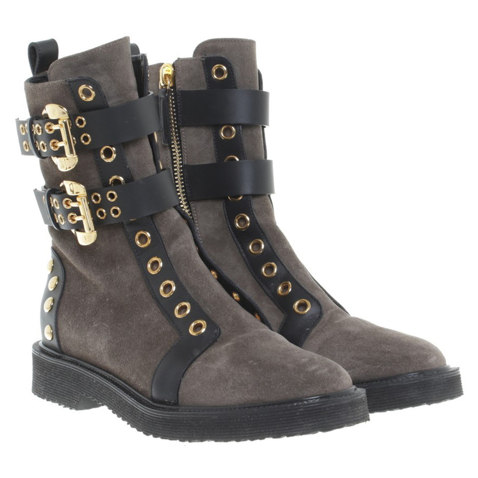 Giuseppe Zanotti Leather boots in Taupe