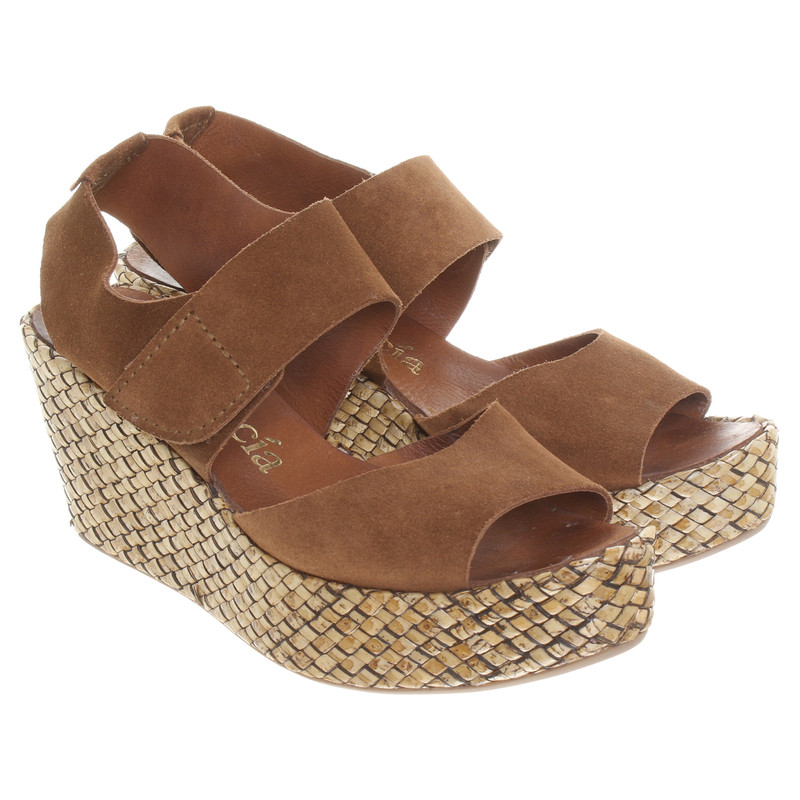 Pedro Garcia Wedges Brown