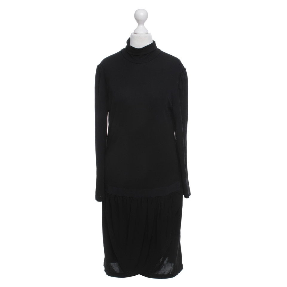 Ferre Roll collar dress in black