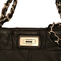 Chanel Handtasche aus Leder in Schwarz