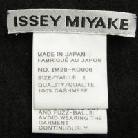 Issey Miyake Cashmere cardigan