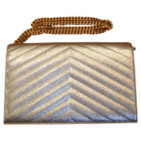 Yves Saint Laurent Shoulder bag with gold-colored chain
