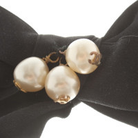 Chanel Clip di capelli con gioielli di perle