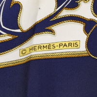 Hermès Echarpe/Foulard en Soie en Bleu