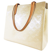 Louis Vuitton Colombus Patent leather in White