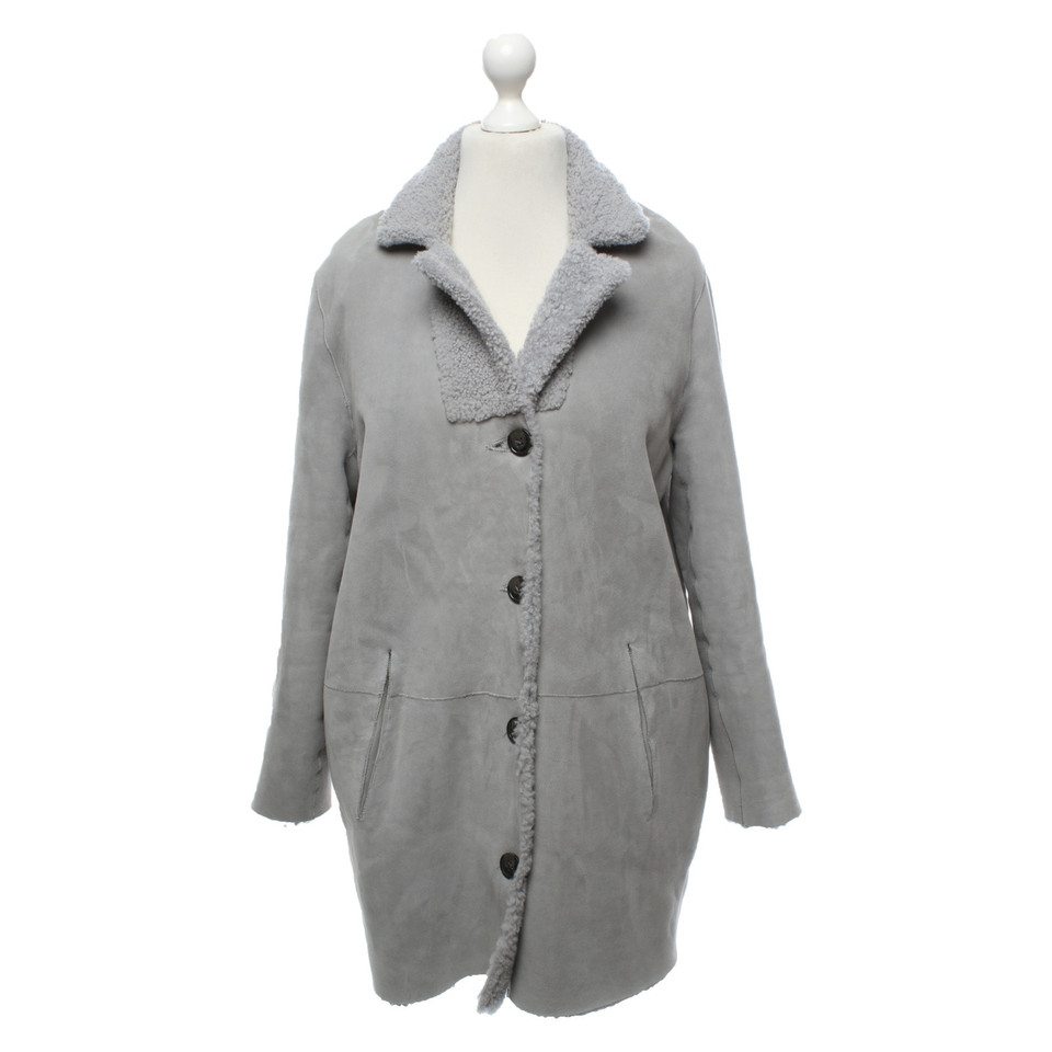 Closed Jacket/Coat Fur in Grey
