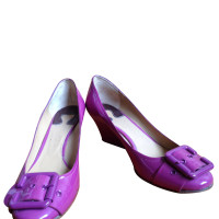 Chloé offset fuchsia patent leather pumps Chloe