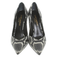 Saint Laurent pumps in look rettile