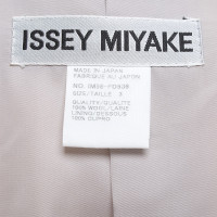Issey Miyake blazer Details