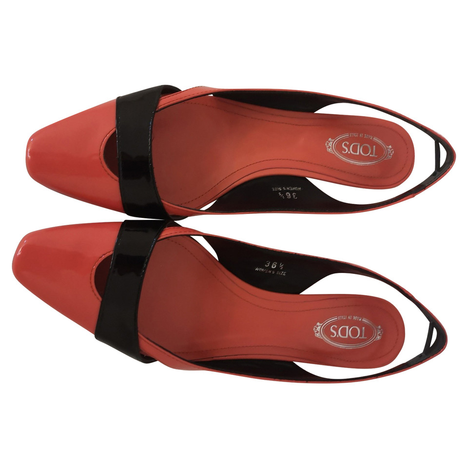 Tod's Sandals Patent leather in Orange