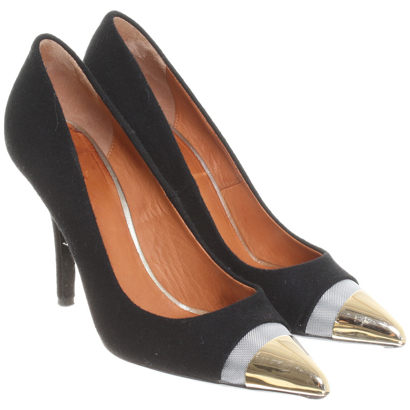 Givenchy Pumps with metal details