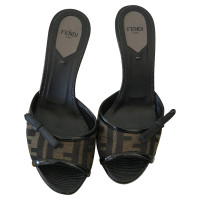 Fendi Sandalen in Zwart