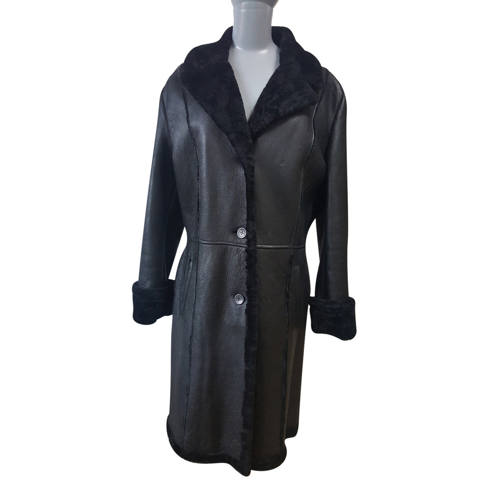 Prada Leather coat in black