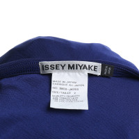 Issey Miyake Top in blauw