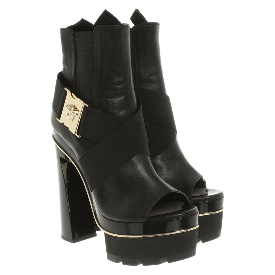 Versace Ankle boots Leather in Black