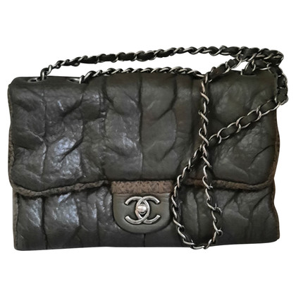 Chanel Flap Bag aus Leder in Oliv