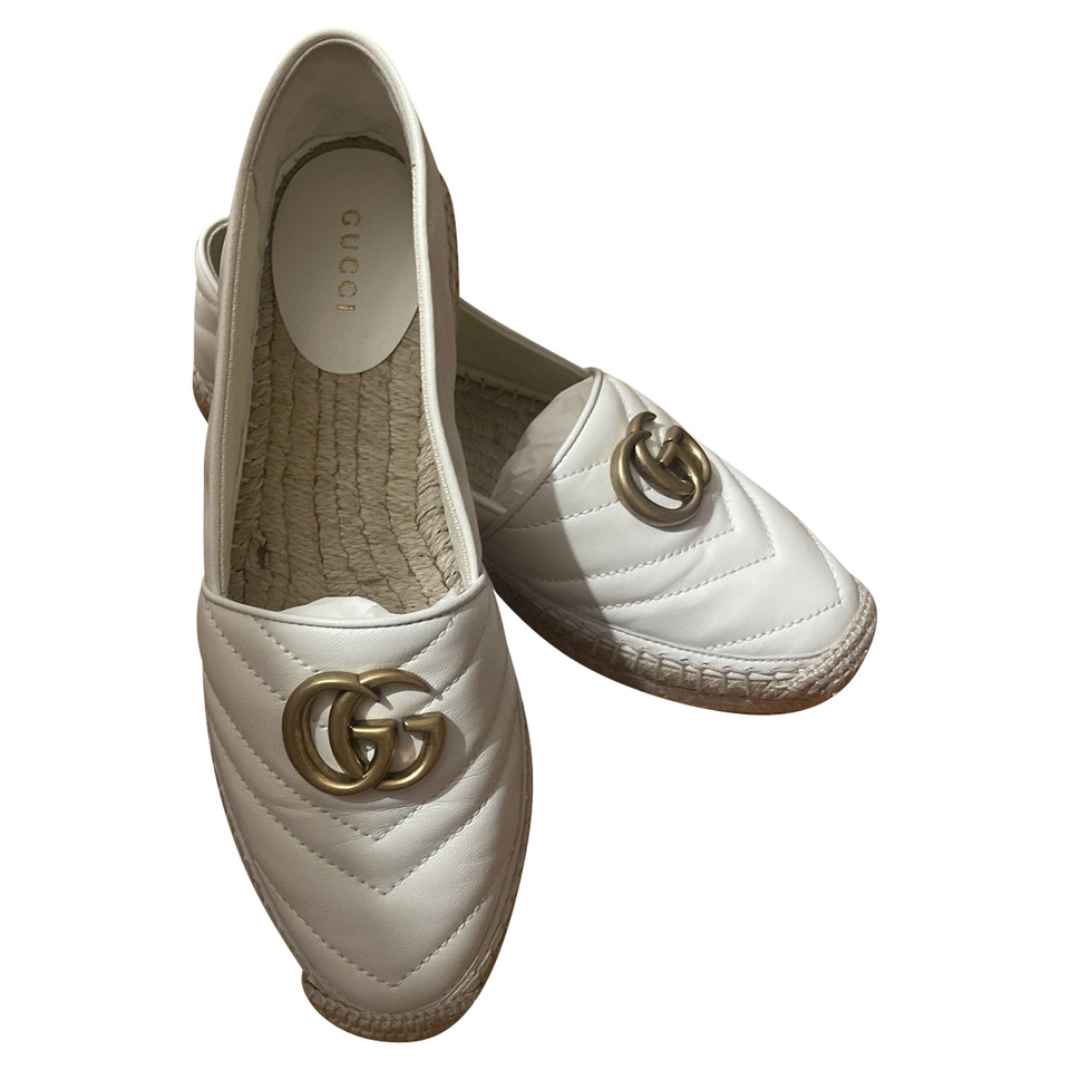 Gucci Sandalen aus Leder in Weiß